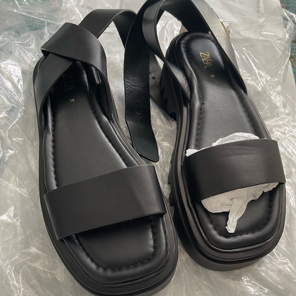NWOT Zara Lug Sole Leather sandals - Picture 8 of 8